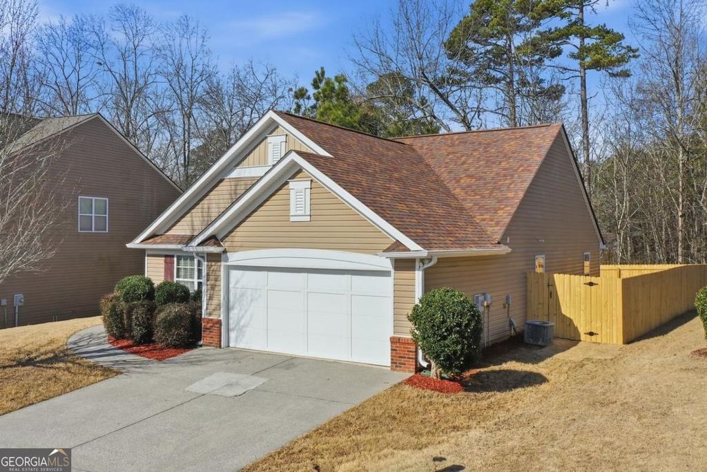 Photo of 234 Winterbury Drive, Canton, GA 30114 (MLS # 10700458)