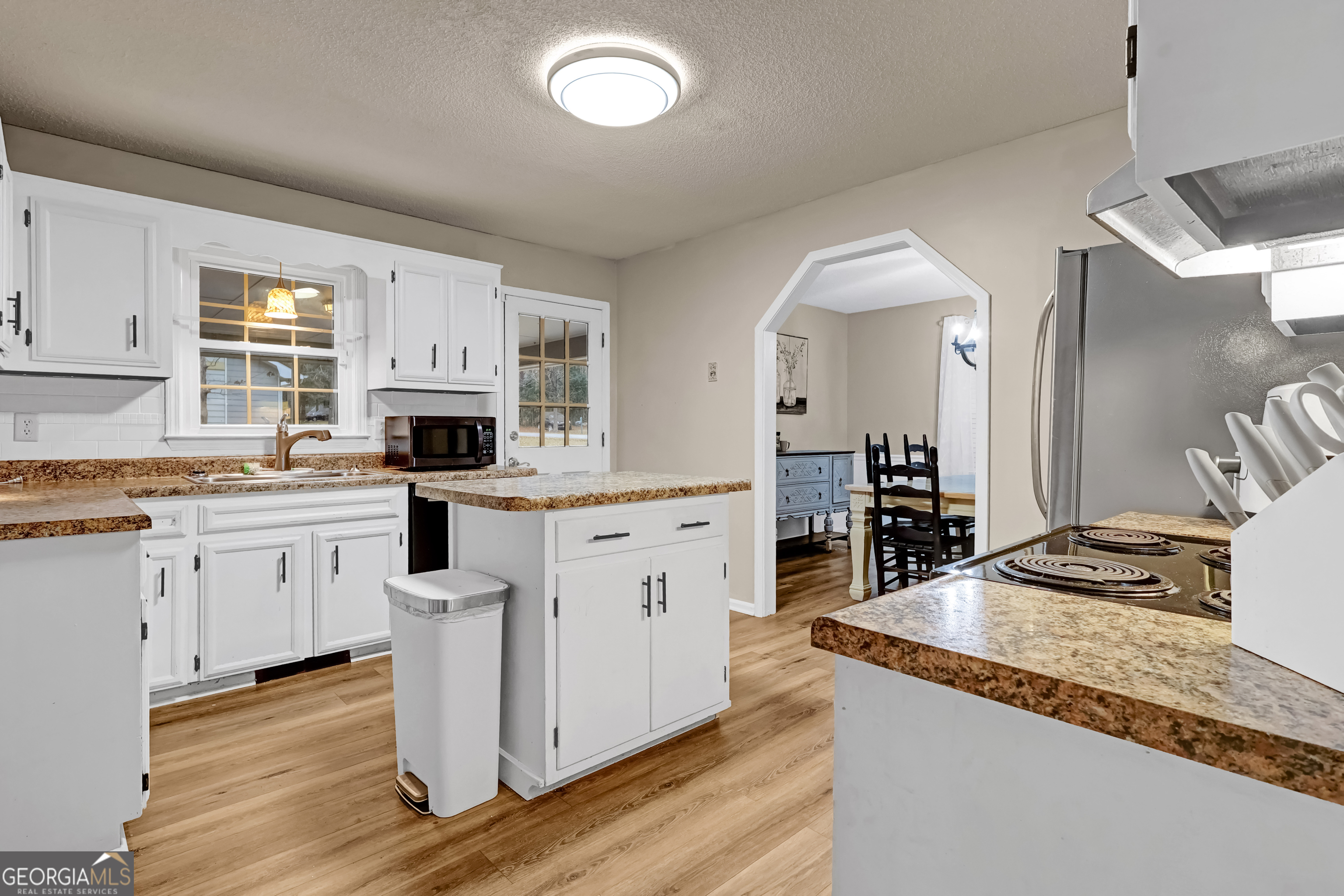 1220 N Plantation PKWY