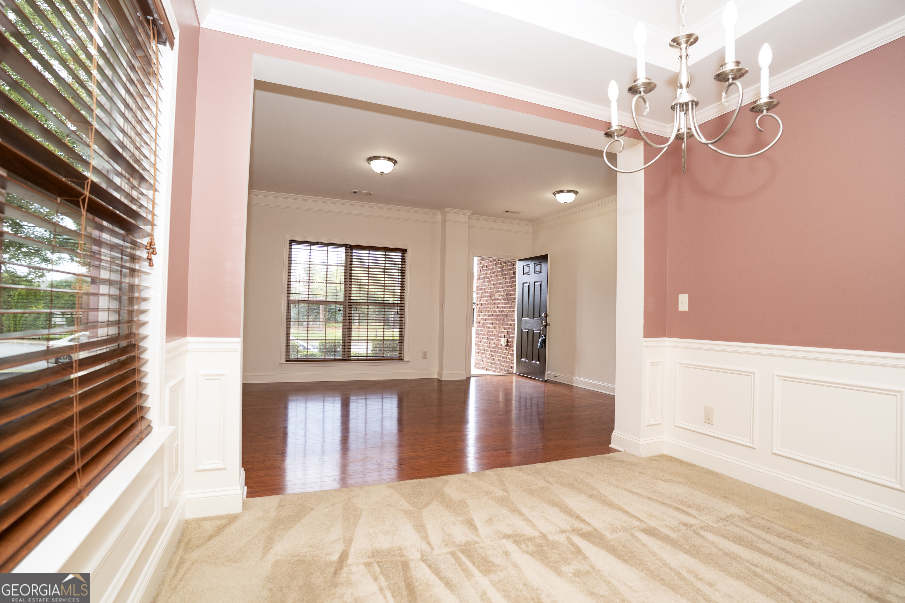 2412 Harpers WAY