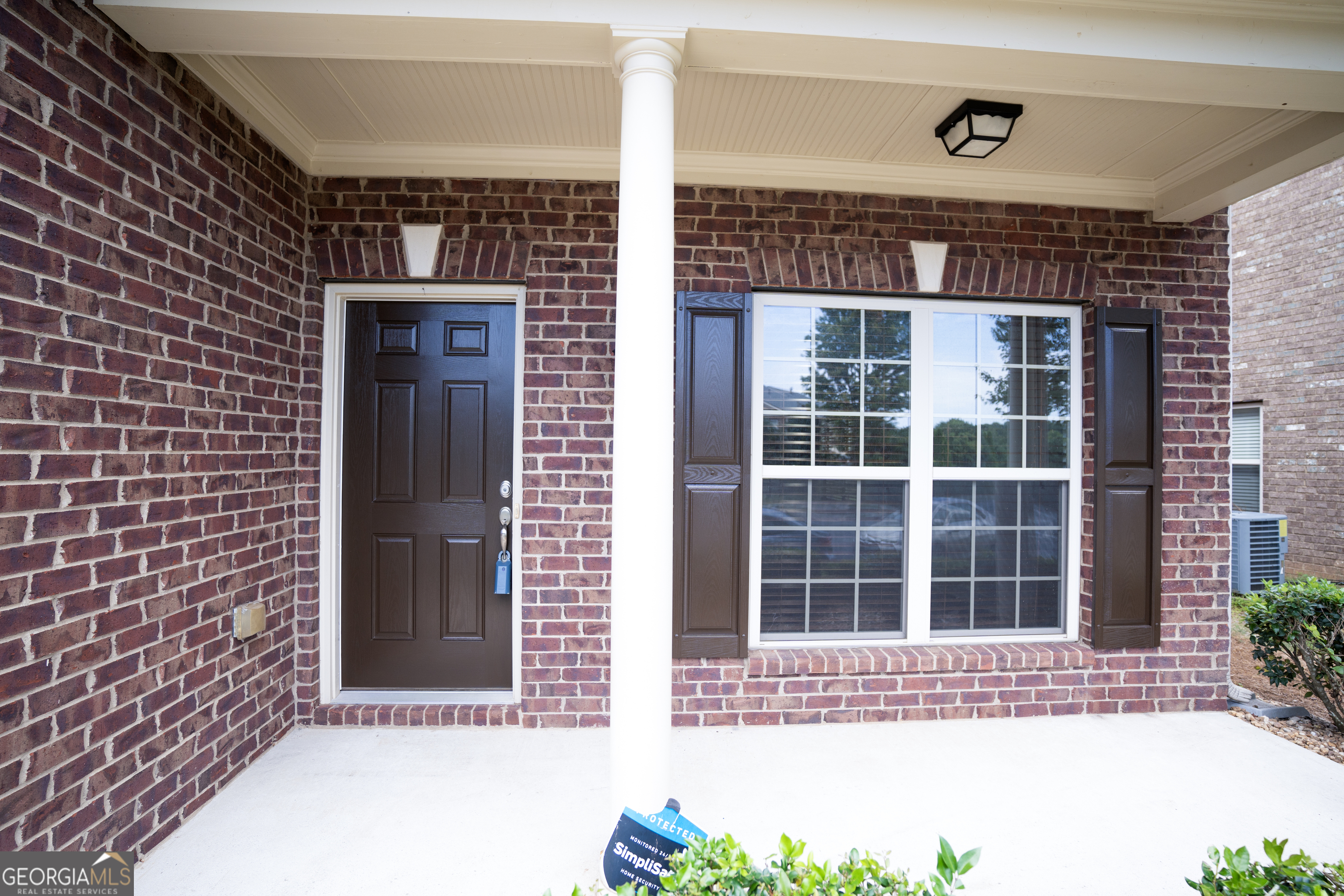 2412 Harpers WAY