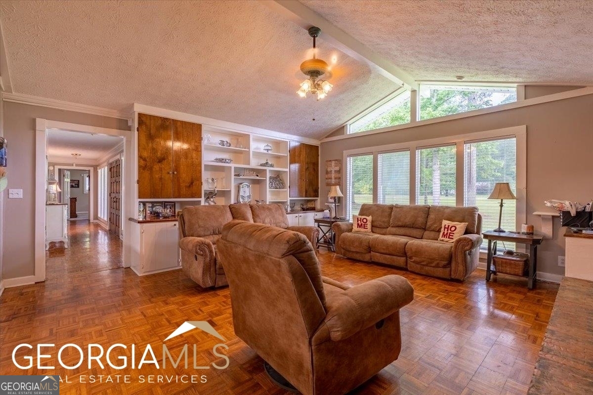 1088 New Rosedale RD NE