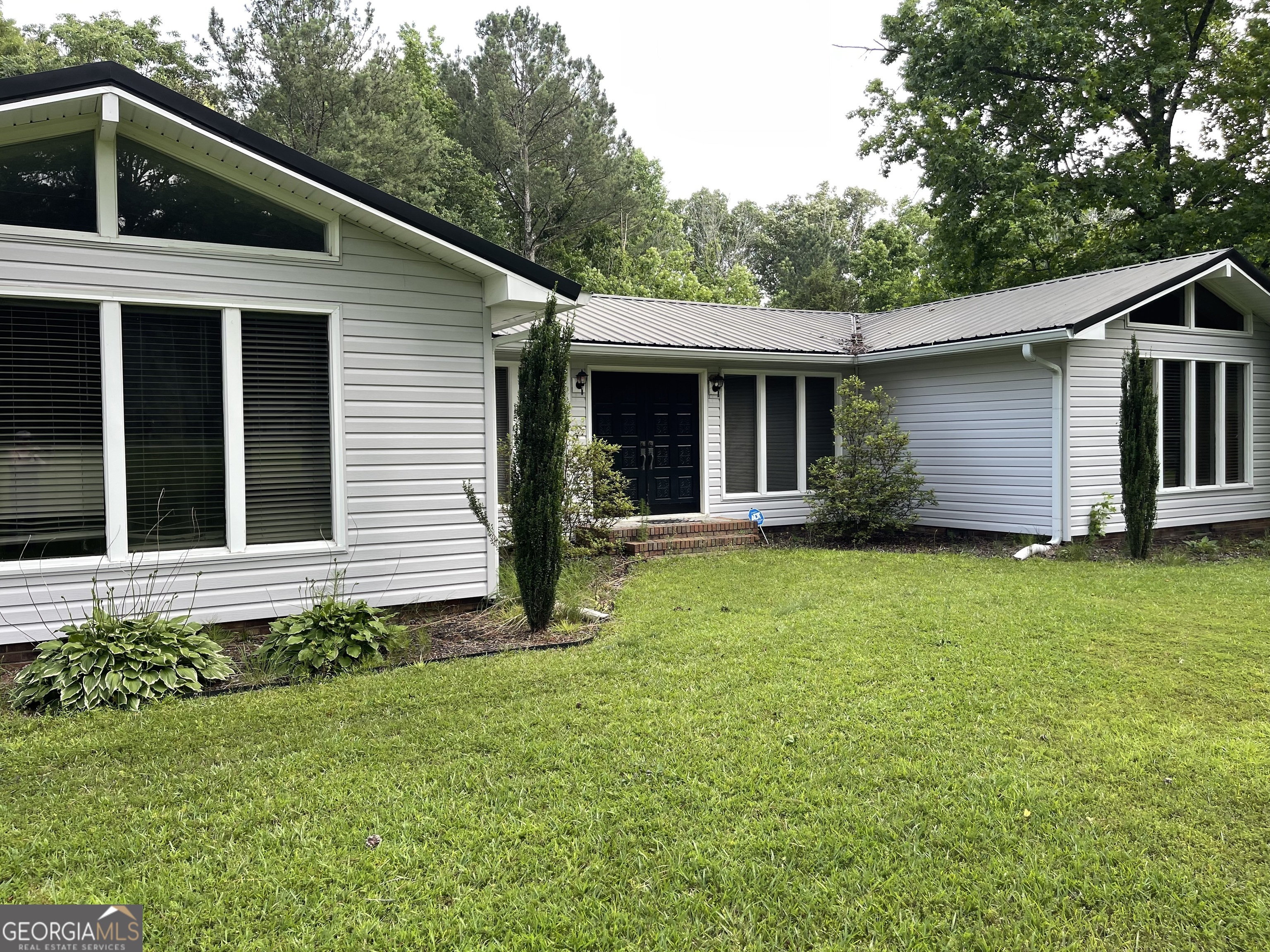 1088 New Rosedale RD NE