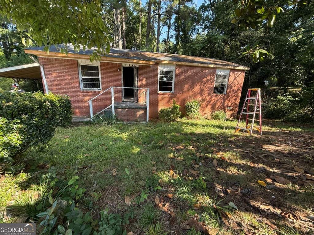 Photo of 264 NW Fairburn Rd RD NW, Atlanta, GA 30331 (MLS # 10829687)