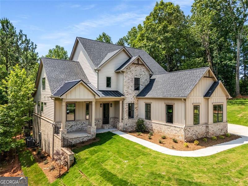 7262 CREEKSIDE