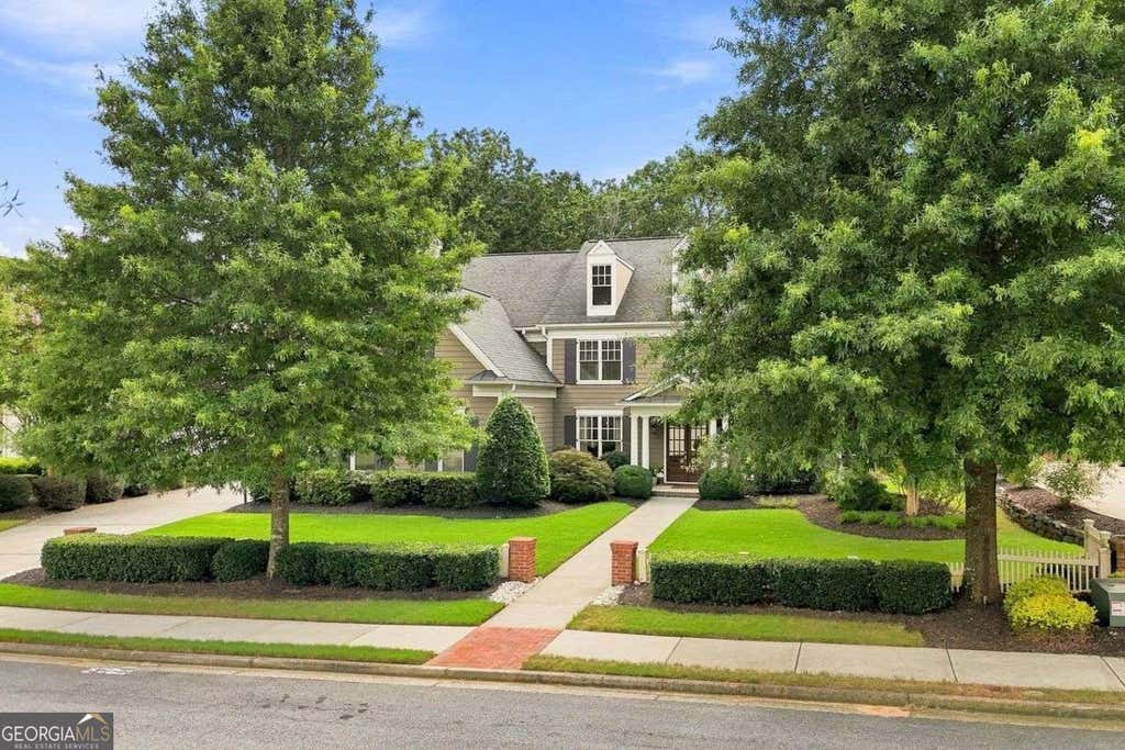Photo of 3740 Williams Point Drive, Cumming, GA 30028 (MLS # 10824488)