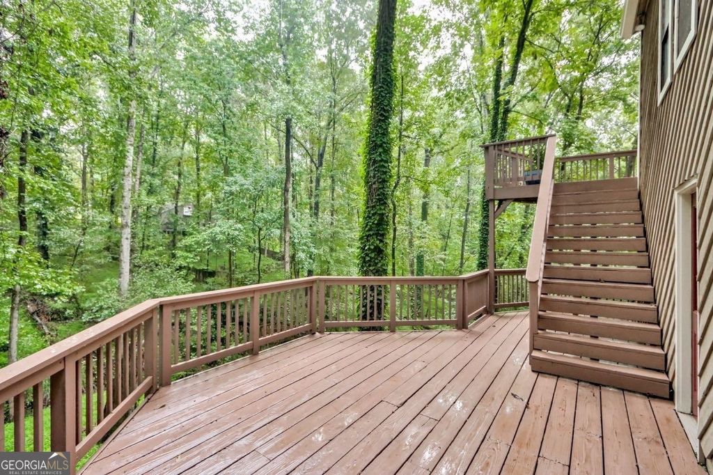 Photo of 428 Riverlake Court, Woodstock, GA 30188 (MLS # 10738981)