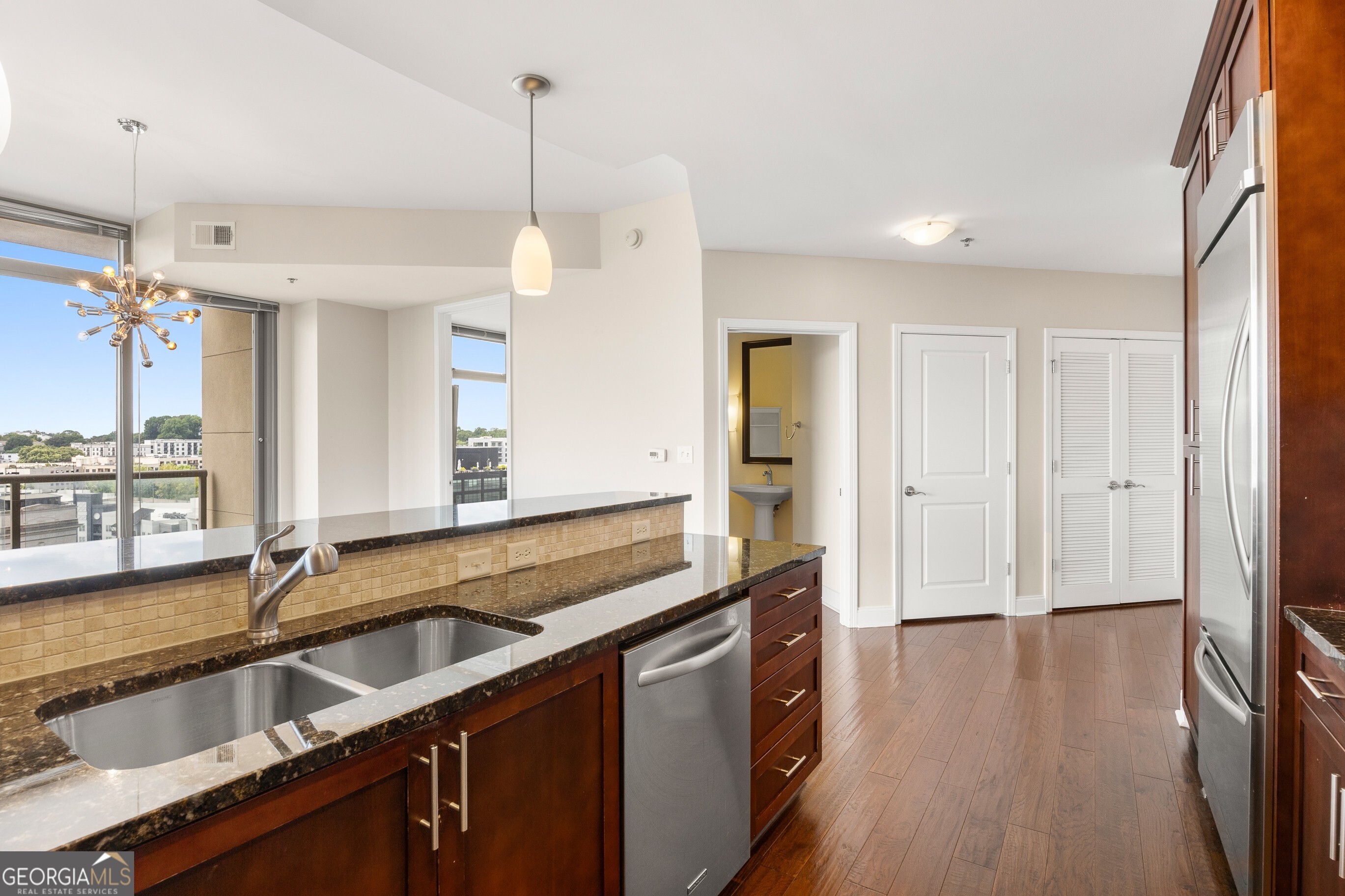 270 17TH ST NW 1113