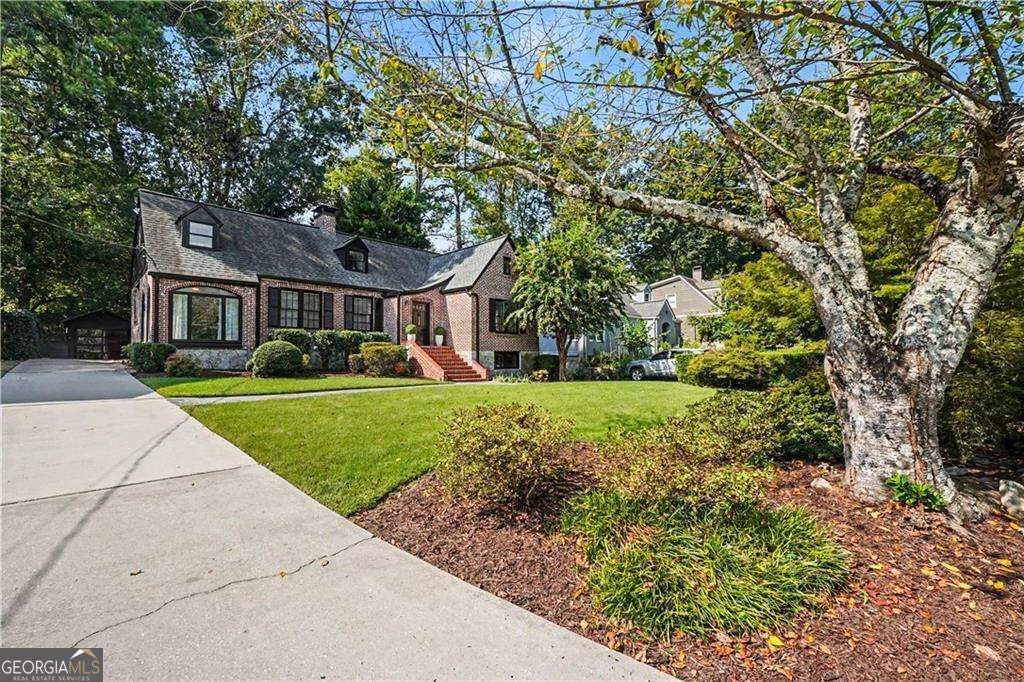 839 Wildwood RD NE