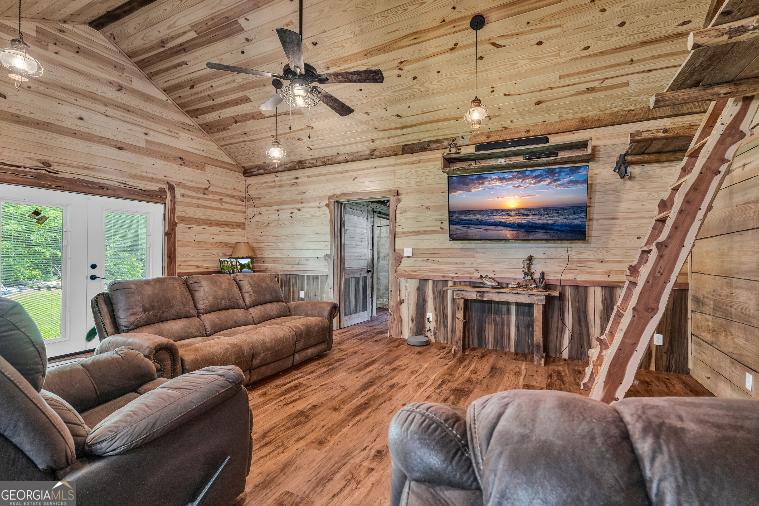 Bowman, Georgia 30624, United States, 1 Bedroom Bedrooms, ,2 BathroomsBathrooms,Residential,Pending,148257