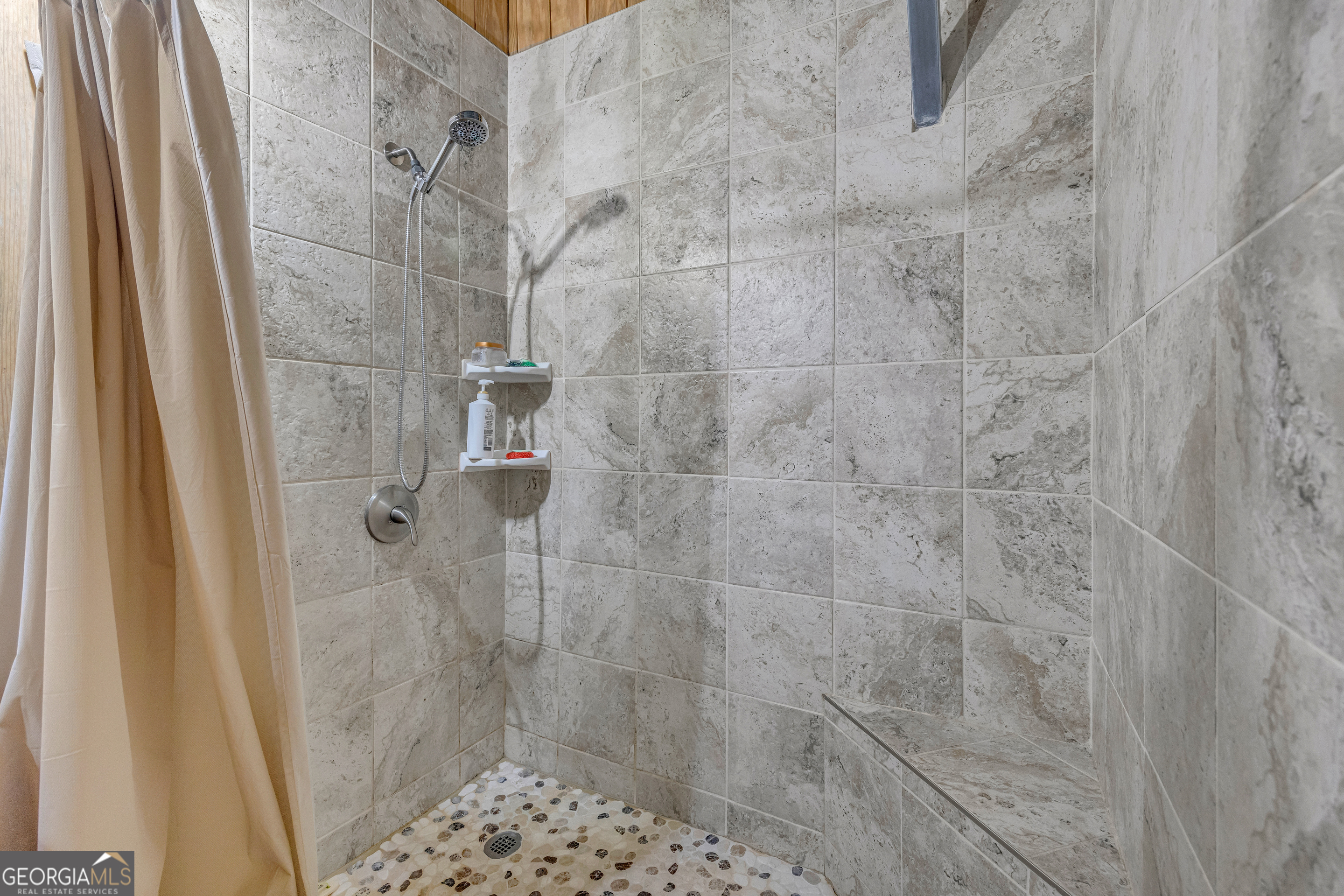 Bowman, Georgia 30624, United States, 1 Bedroom Bedrooms, ,2 BathroomsBathrooms,Residential,Pending,148257