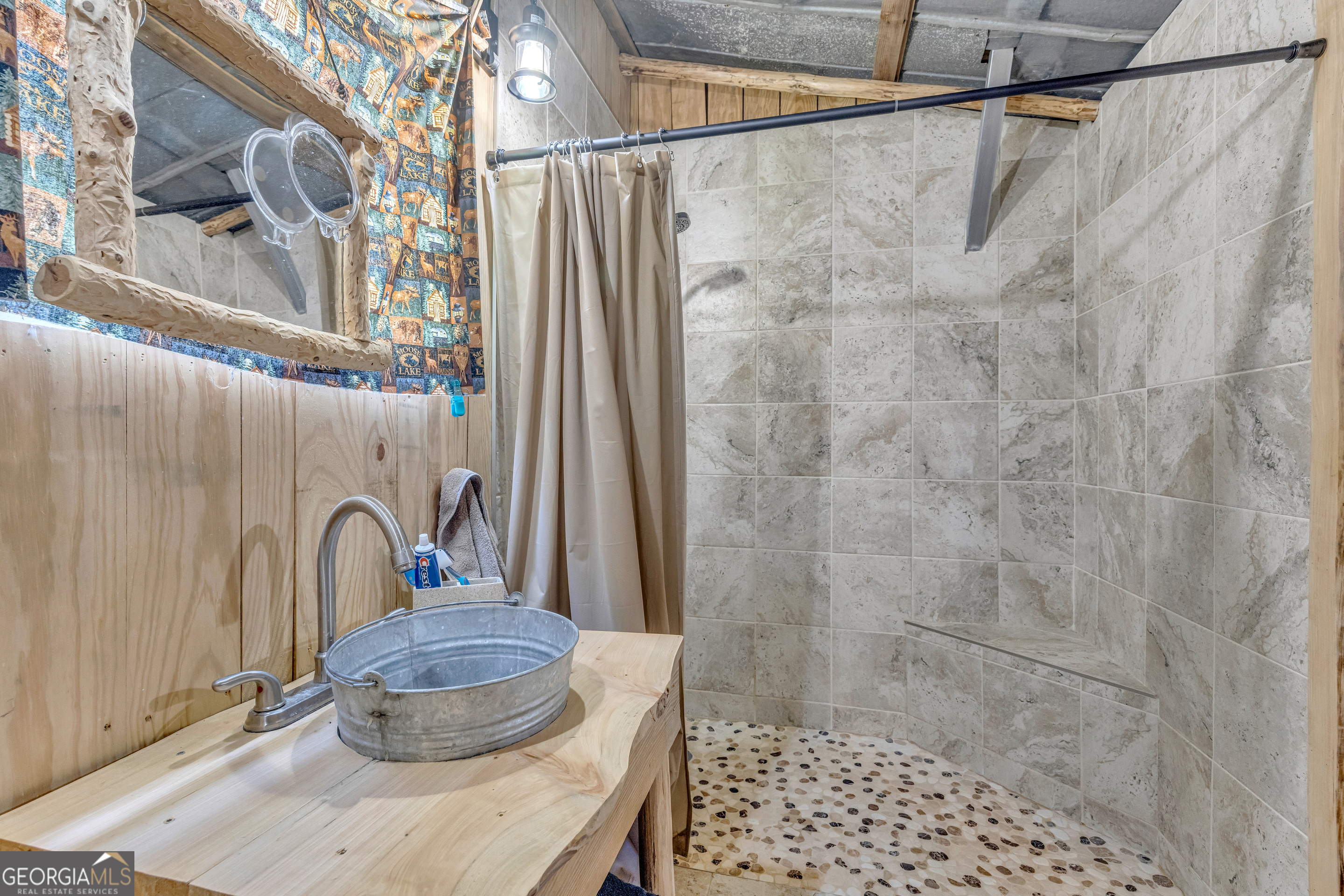 Bowman, Georgia 30624, United States, 1 Bedroom Bedrooms, ,2 BathroomsBathrooms,Residential,Pending,148257