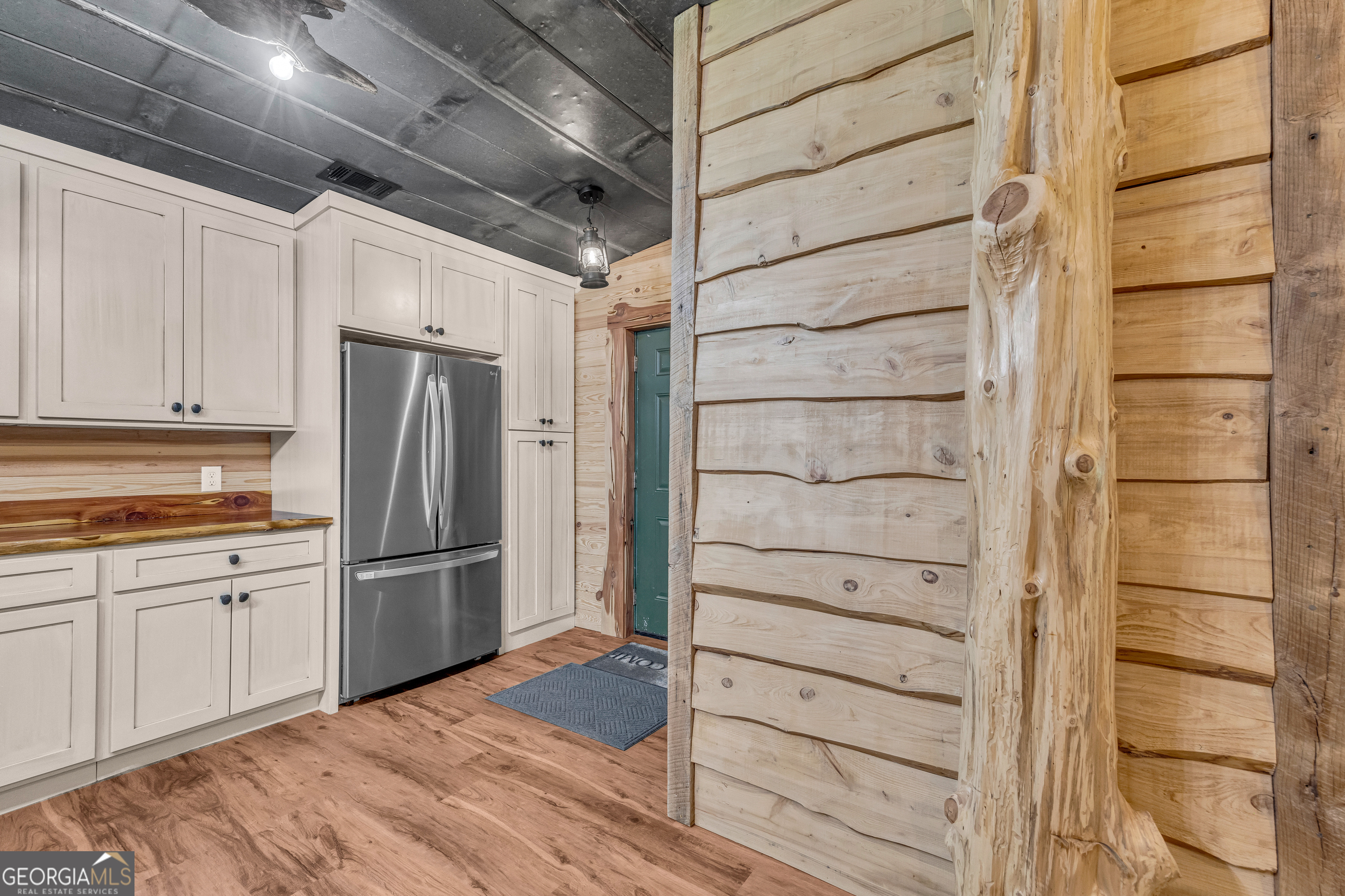 Bowman, Georgia 30624, United States, 1 Bedroom Bedrooms, ,2 BathroomsBathrooms,Residential,Pending,148257