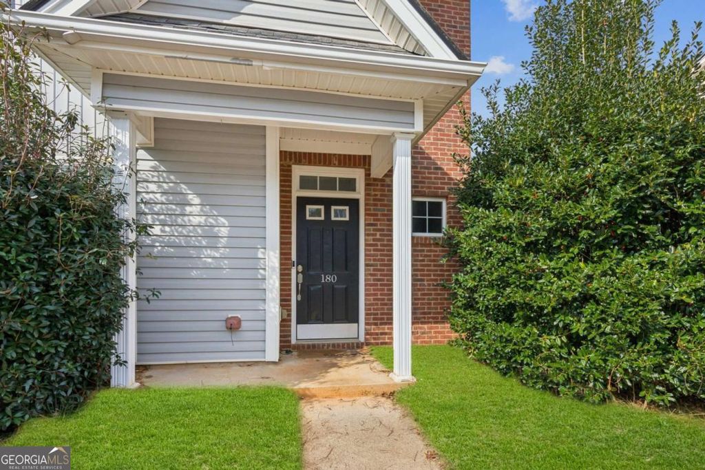 Photo of 180 Pearl Chambers Drive, Dawsonville, GA 30534 (MLS # 10650136)