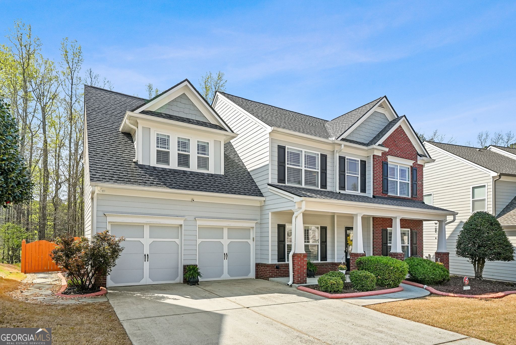 2325 Village Green DR