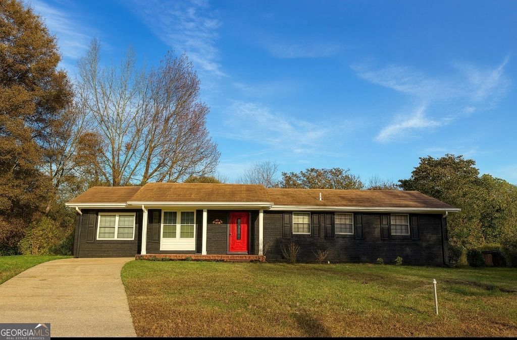 Photo of 2958 Holcomb Ct, East Point, GA 30244 (MLS # 10662034)