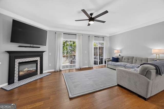 1369 Dolcetto TRCE NW 8