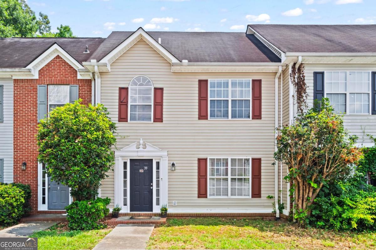 Freshly painted and ready for its next owner, this 2-bedroom, 2.5-bath townhome in Cartersville offers low-maintenance living in a highly convenient location. Each bedroom features its own private bathroom, making it a great setup for roommates, guests, or a private home office. The main level includes a comfortable living area, a functional kitchen, and a half bath for added convenience. Step out back to a small deck-perfect for enjoying some quiet time or fresh air. Located just minutes from all that Cartersville has to offer-shops, restaurants, parks, and easy access to I-75-this home is ideal for anyone looking for simplicity and accessibility. Don't miss this affordable opportunity in a growing area!