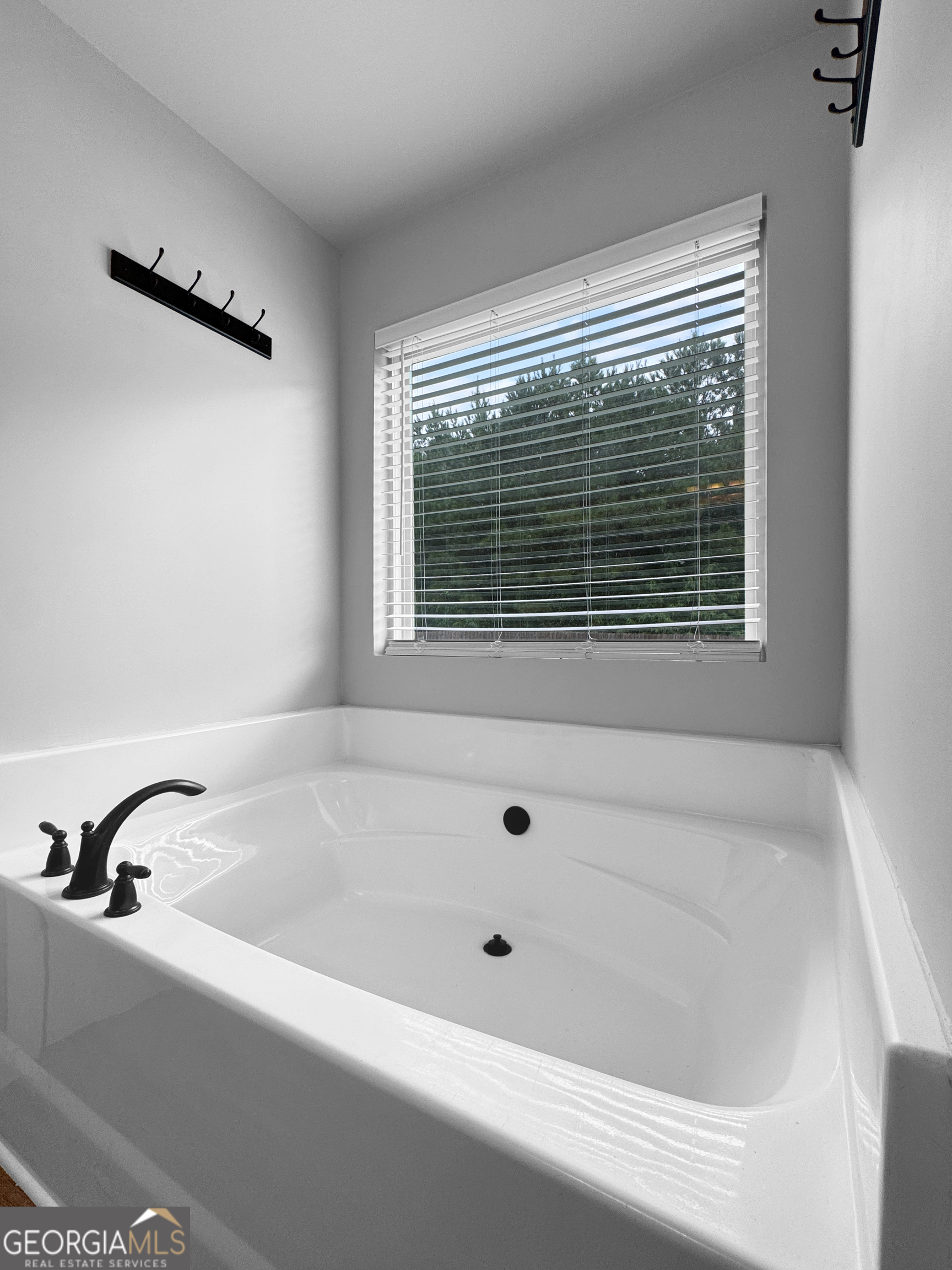 Forsyth, Georgia 31029, United States, 3 Bedrooms Bedrooms, ,2 BathroomsBathrooms,Residential,Active,198602