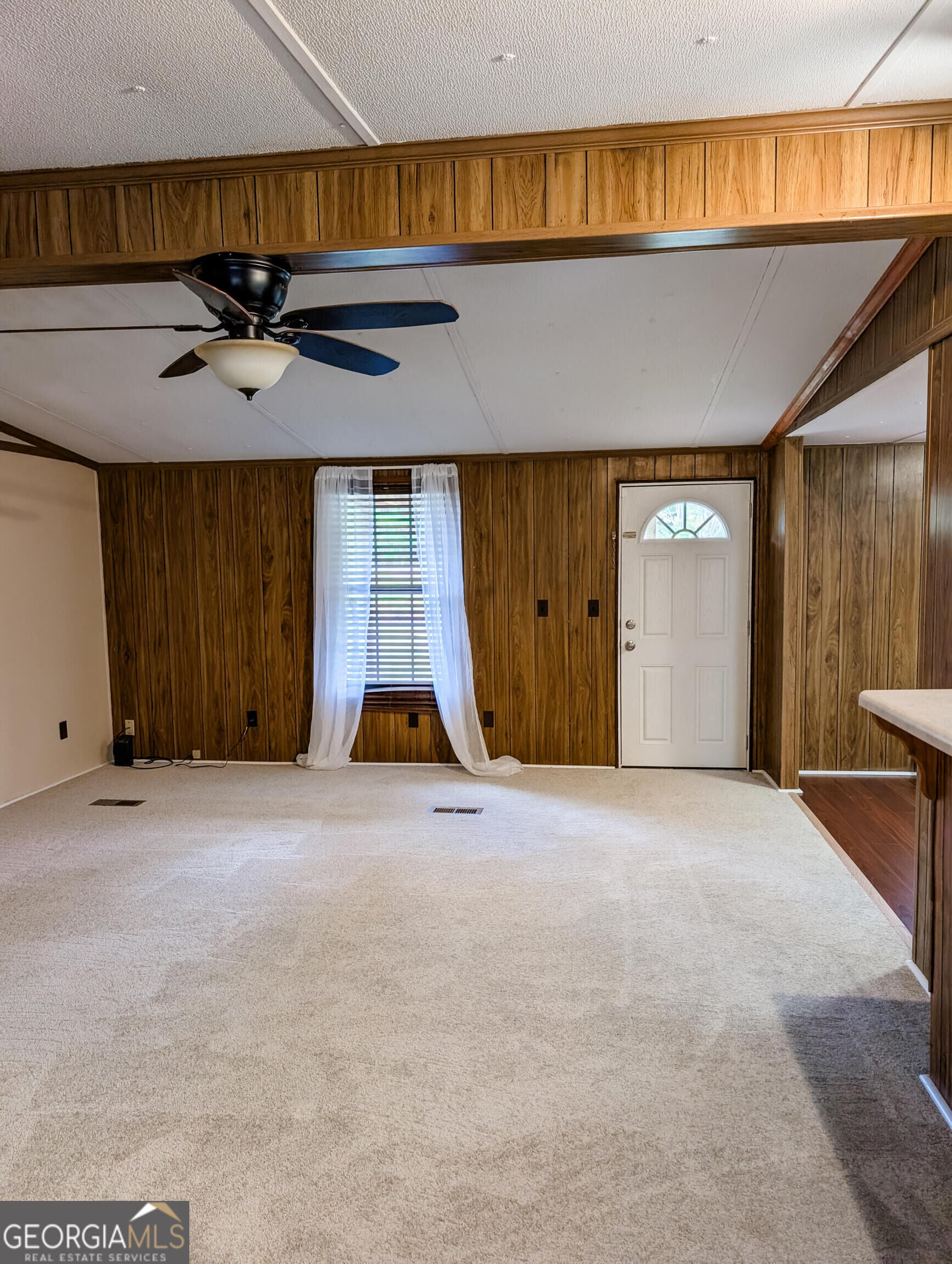 3300 Hamlin RD