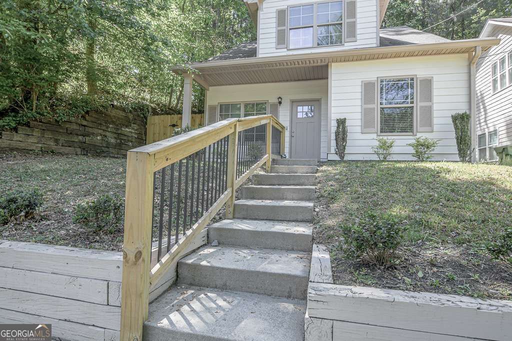 Photo of 70 Gardenia Drive NW, Atlanta, GA 30314 (MLS # 10735920)