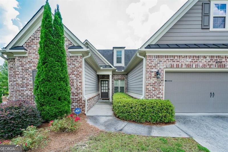 809 Palmetto Moon SW