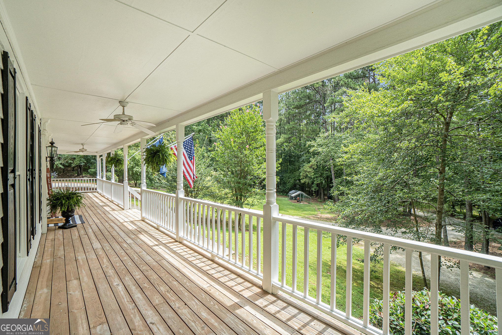 496 Hughes RD