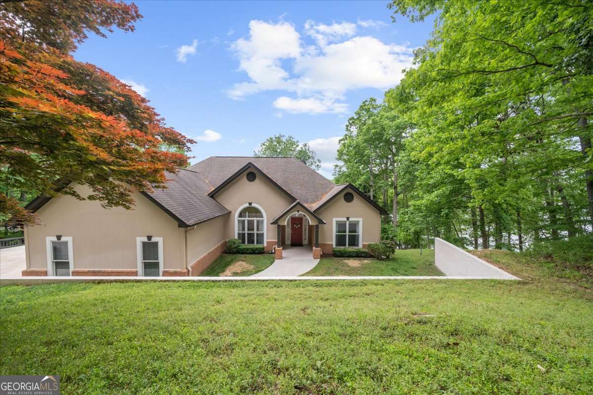 3386 Small Woods LN