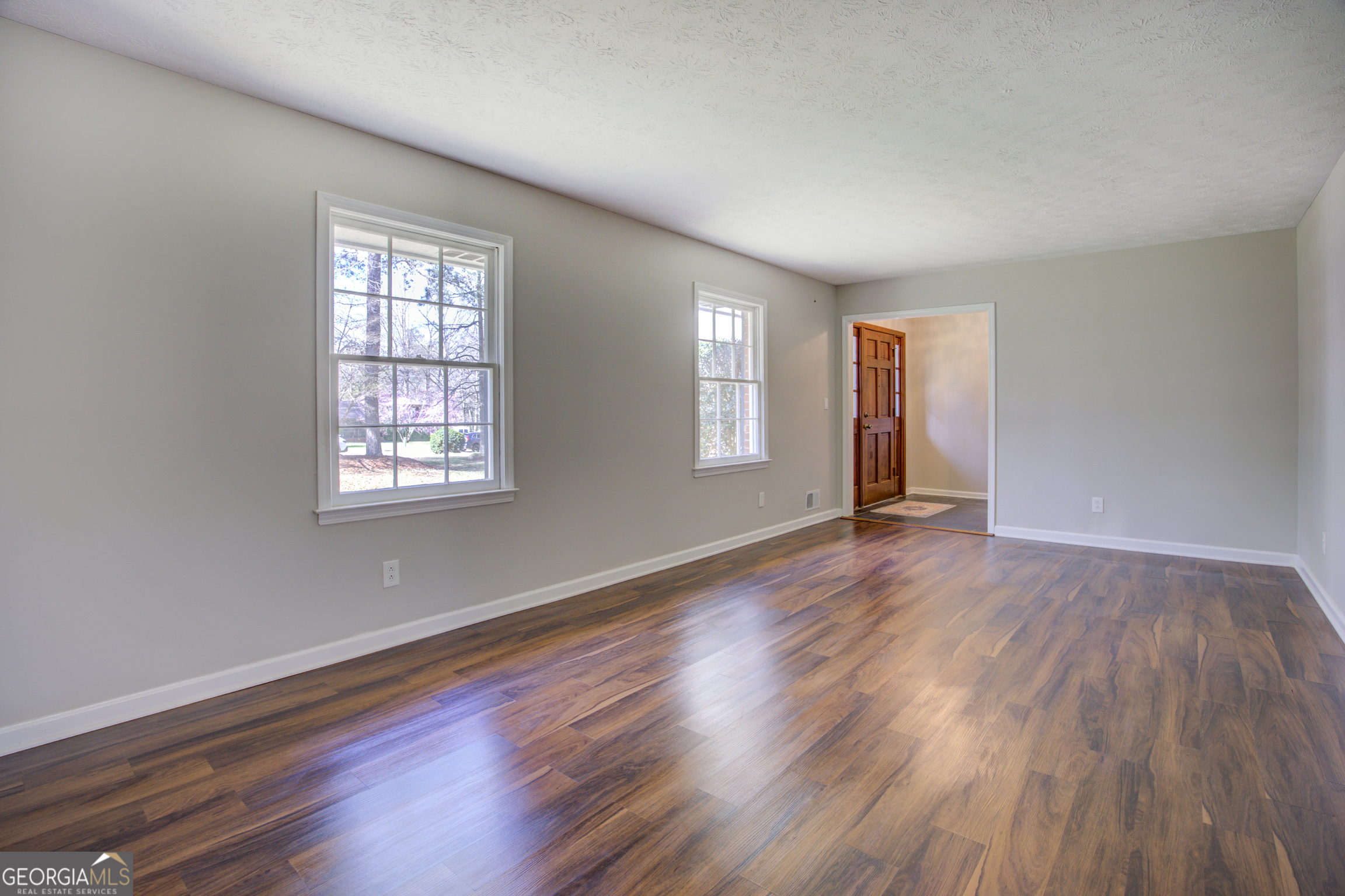 2270 Old Concord Dr SE