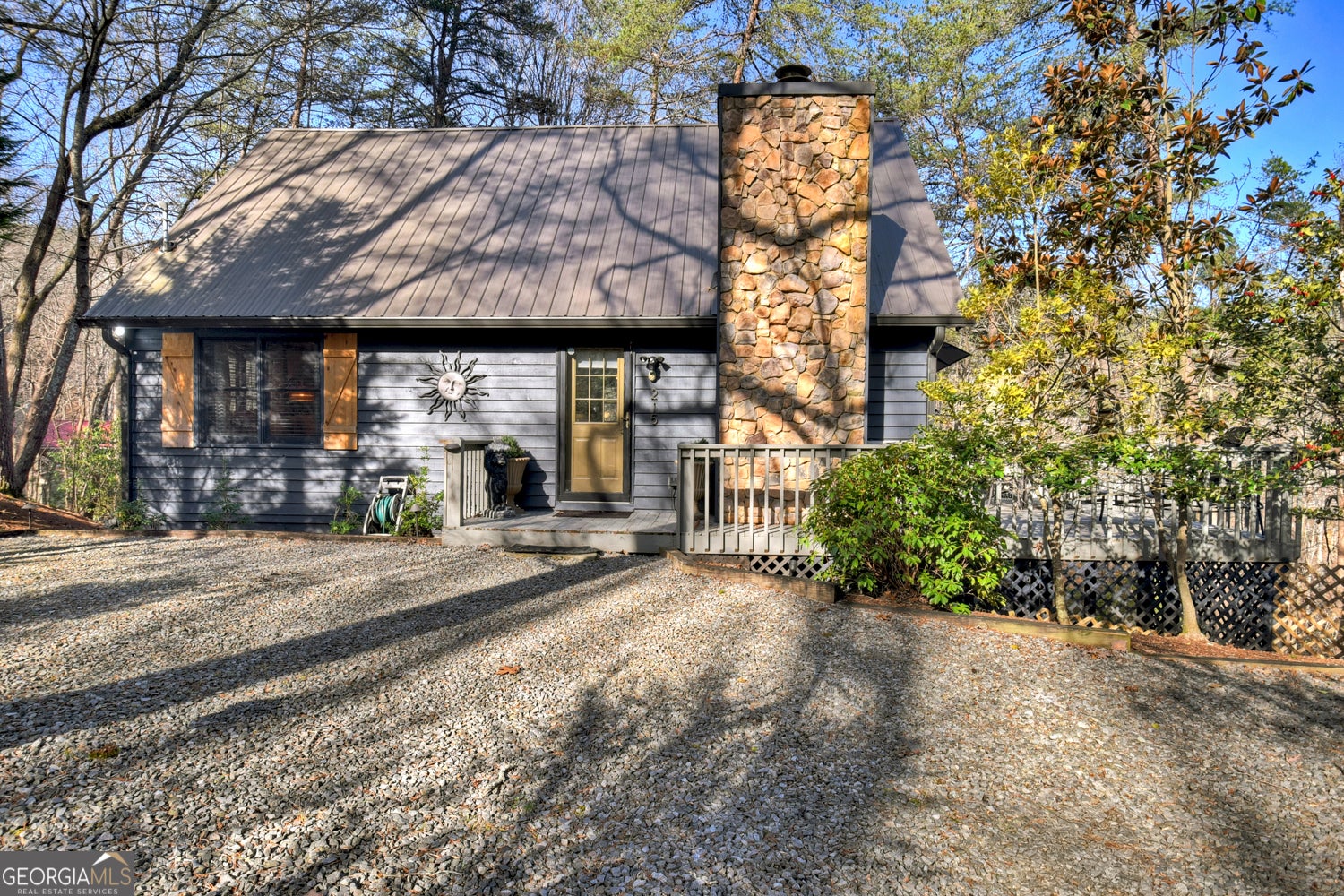 215 Valley View RD