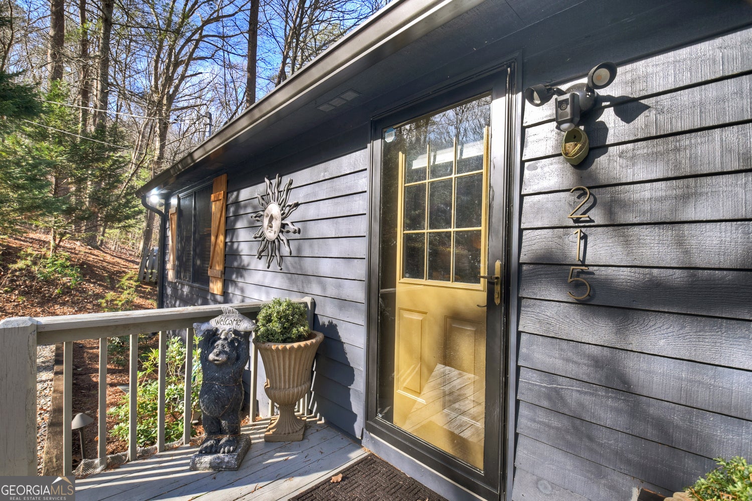 215 Valley View RD