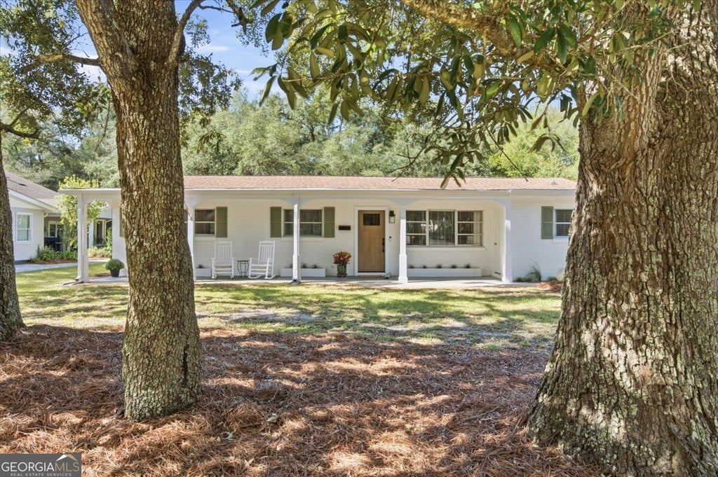 Photo of 826 N Beachview Drive, Jekyll Island, GA 31527 (MLS # 10882353)