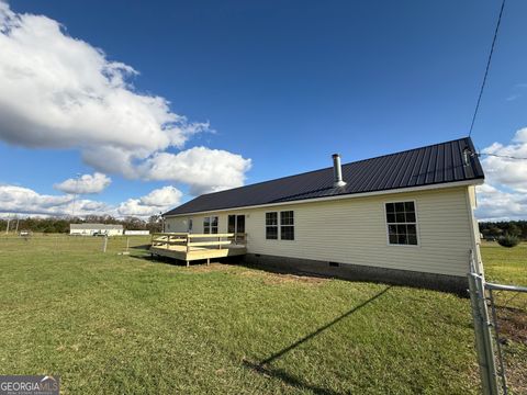 A home in Rentz