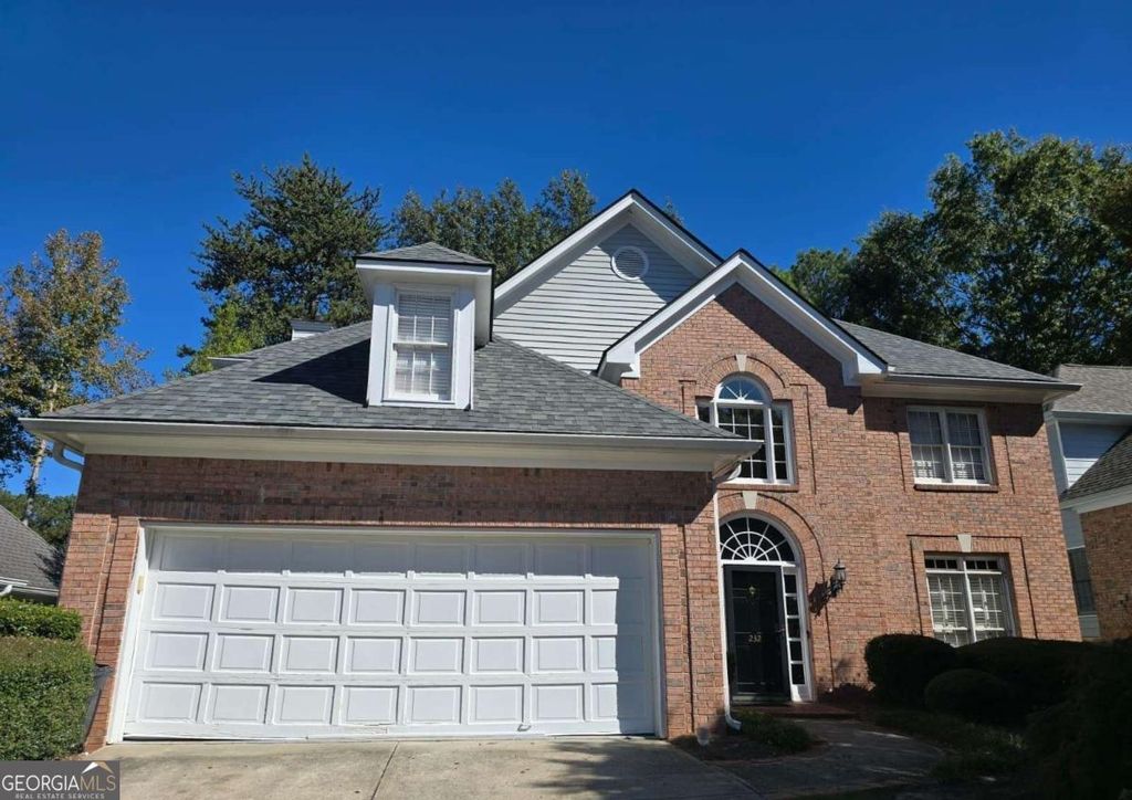 Photo of 232 Spalding Gates Drive, Atlanta, GA 30328 (MLS # 10694112)