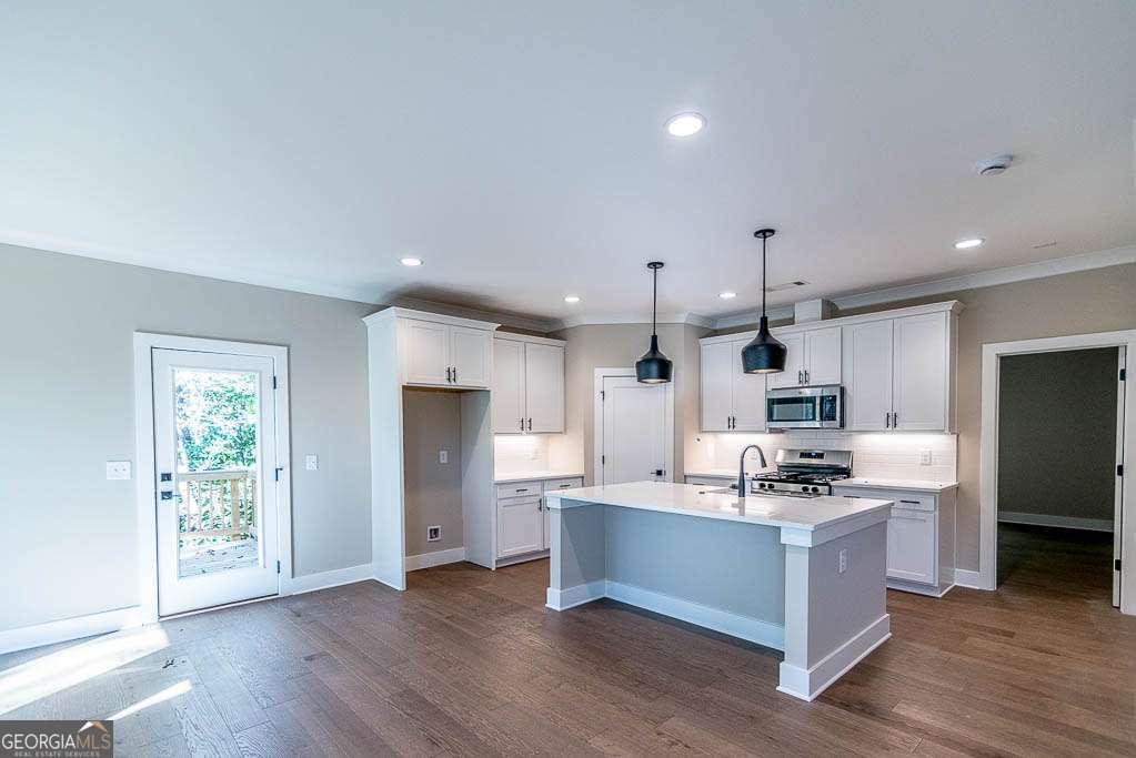 Creekside - Residential