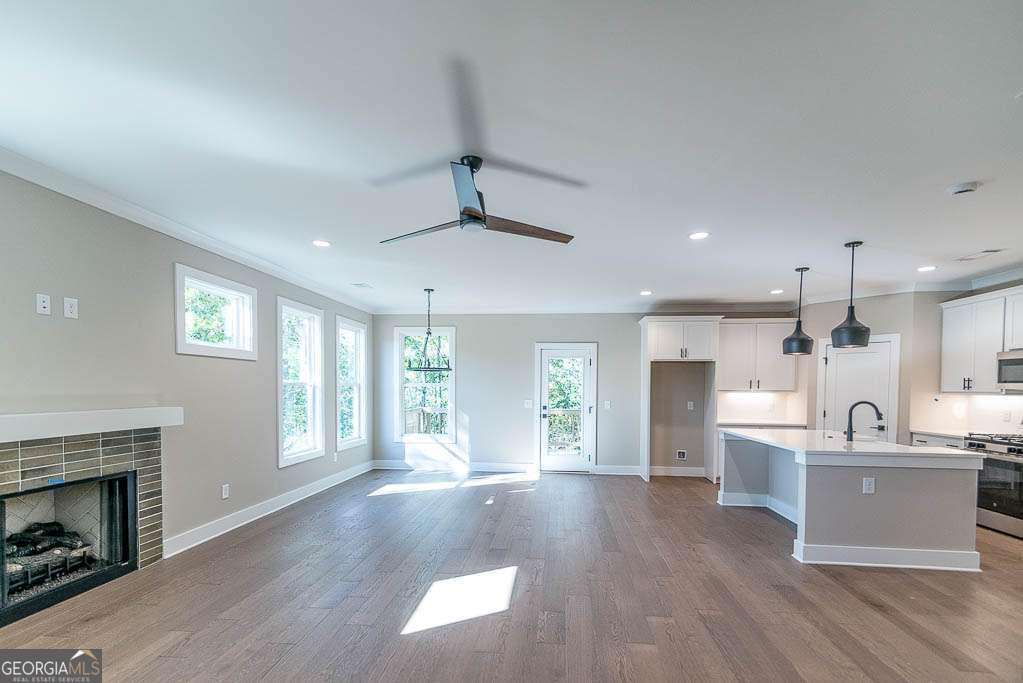 Creekside - Residential