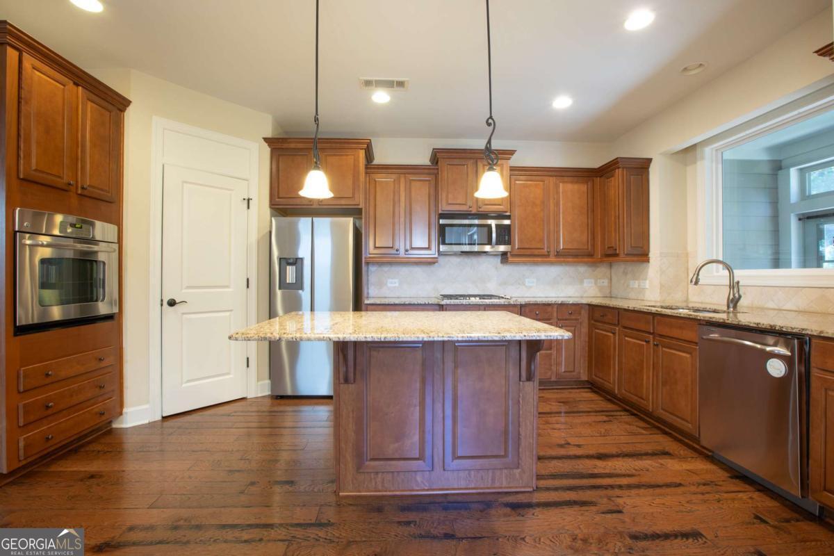 3377 Sweet Plum TRCE SW