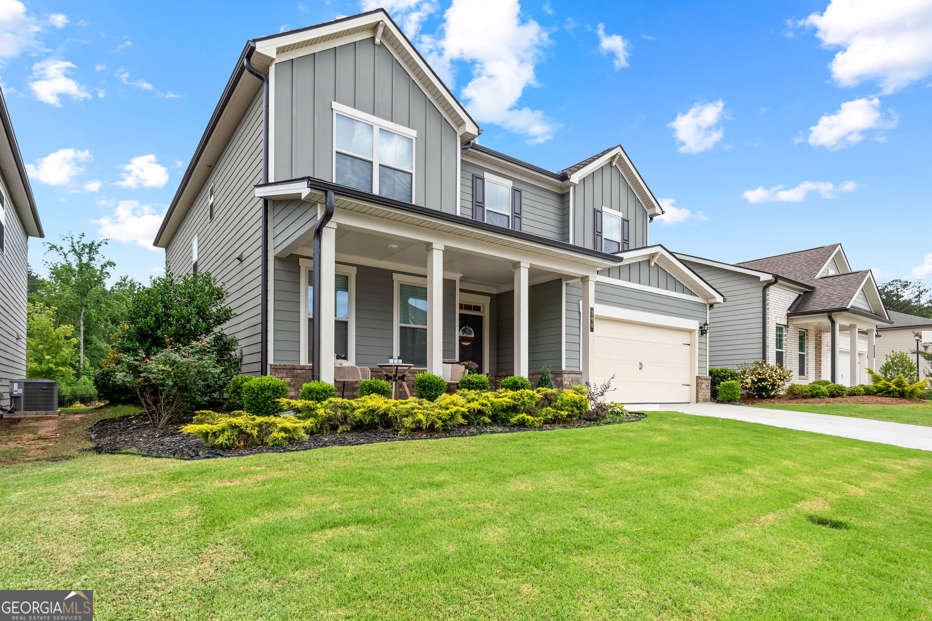 206 Caledonia CT