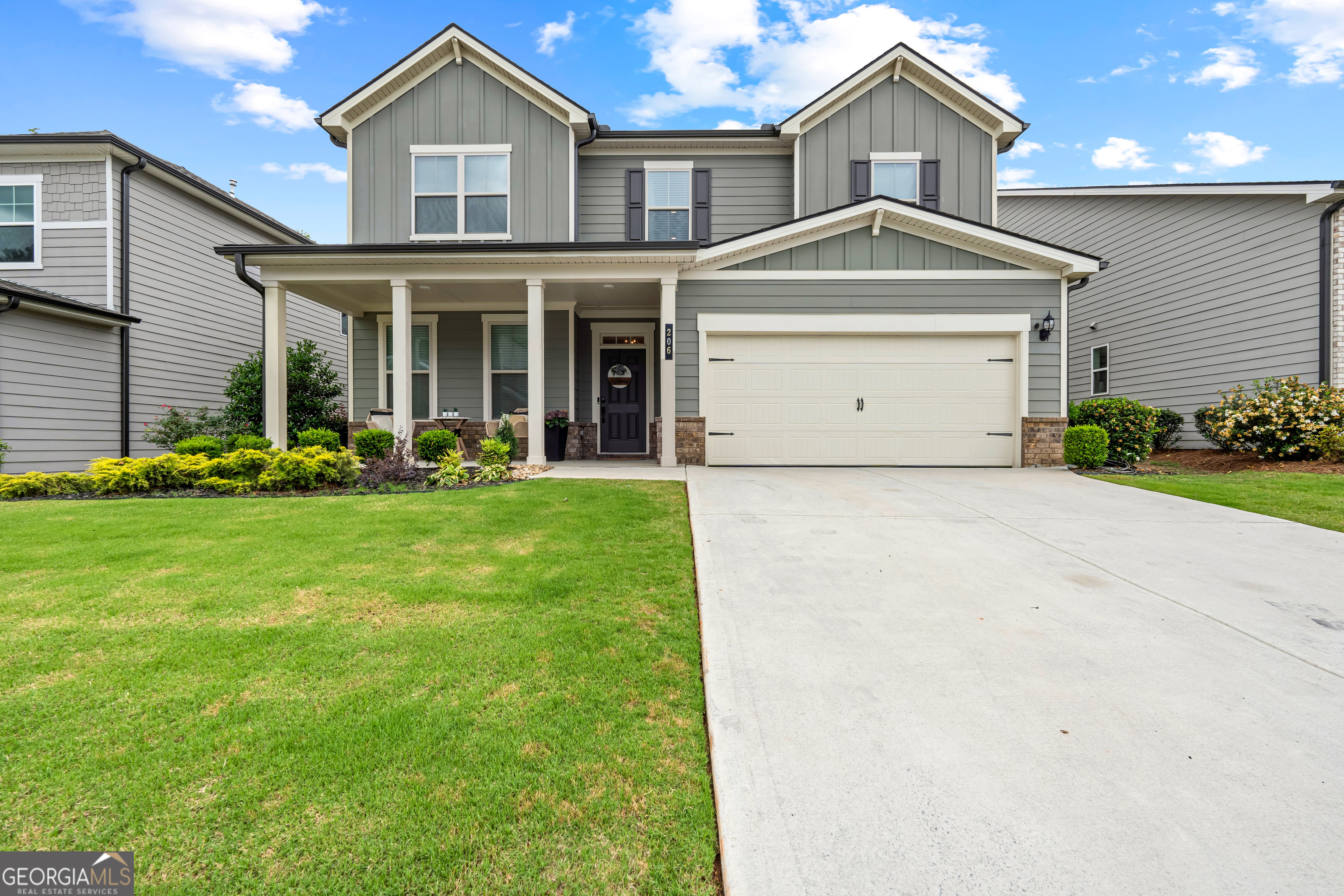 206 Caledonia CT
