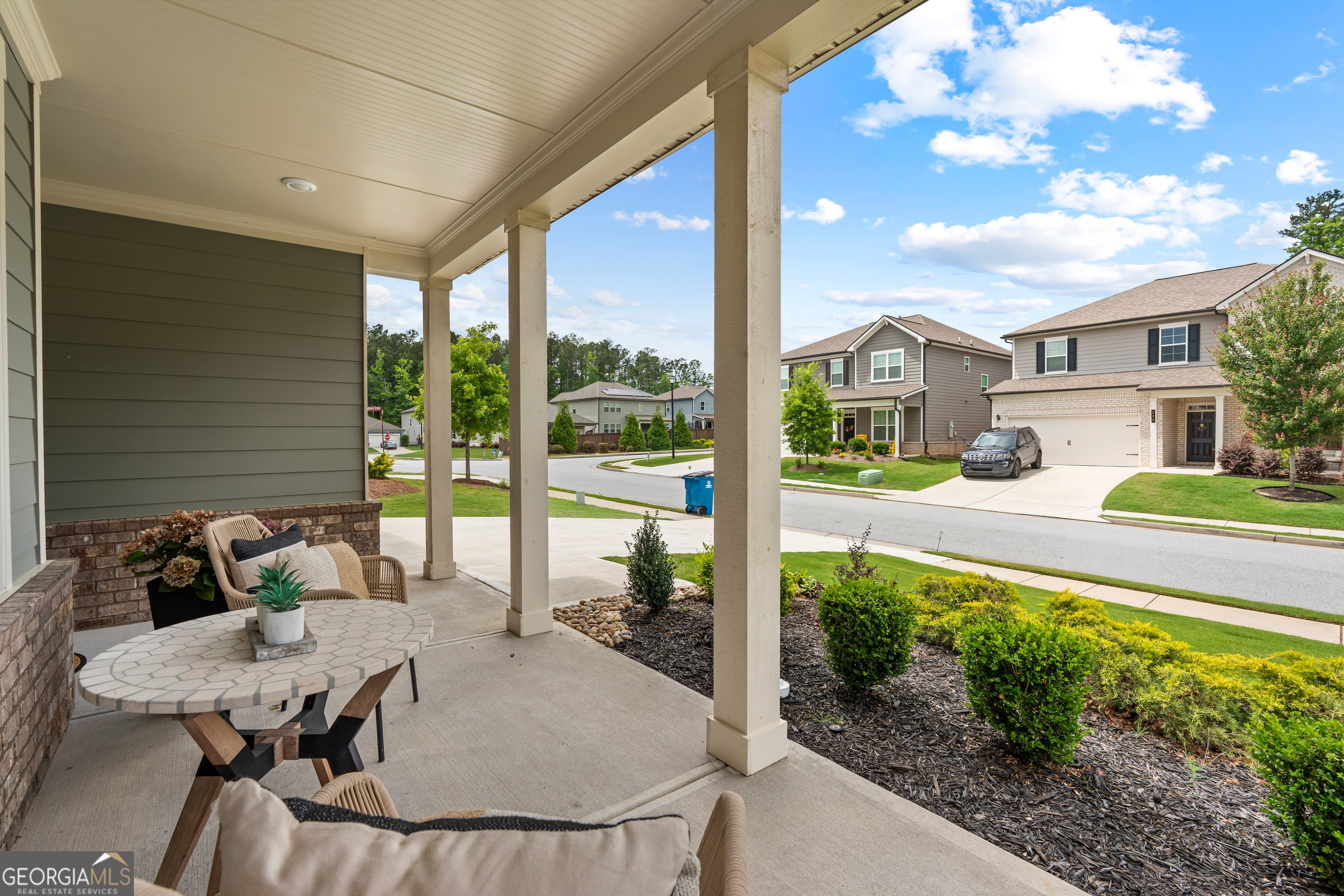 206 Caledonia CT