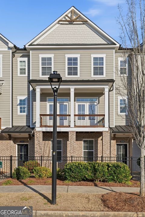 1030 Rivermont ALY Roswell GA 30076