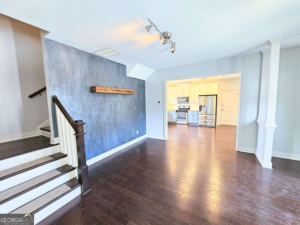 Photo of 821 Westmoreland Circle NW, Atlanta, GA 30318 (MLS # 10706031)