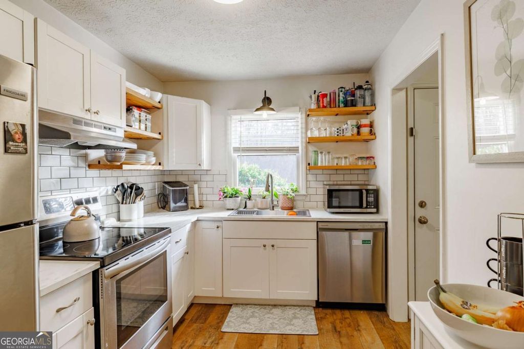 Photo of 238 Eaglewood Court, Athens, GA 30606 (MLS # 10653402)