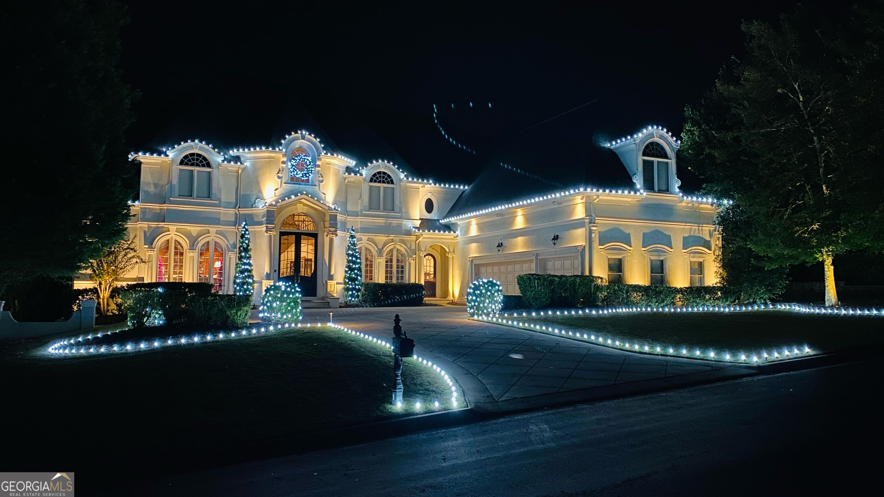 2212 Ascott Valley Trc