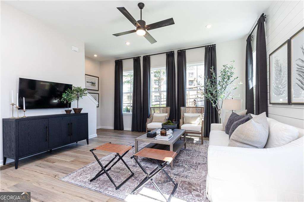 Photo of 978 Bibbs Cir #16, Atlanta, GA 30318 (MLS # 10716229)