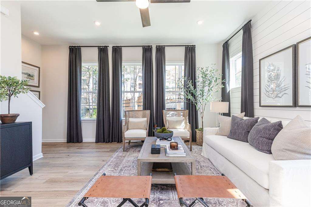 Photo of 978 Bibbs Cir #16, Atlanta, GA 30318 (MLS # 10716229)