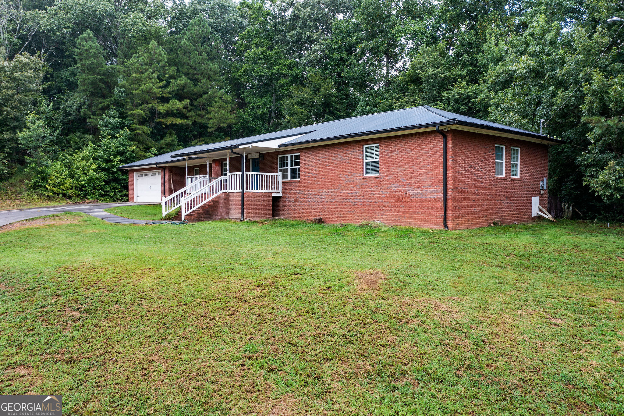 159 Moores Ferry RD SW