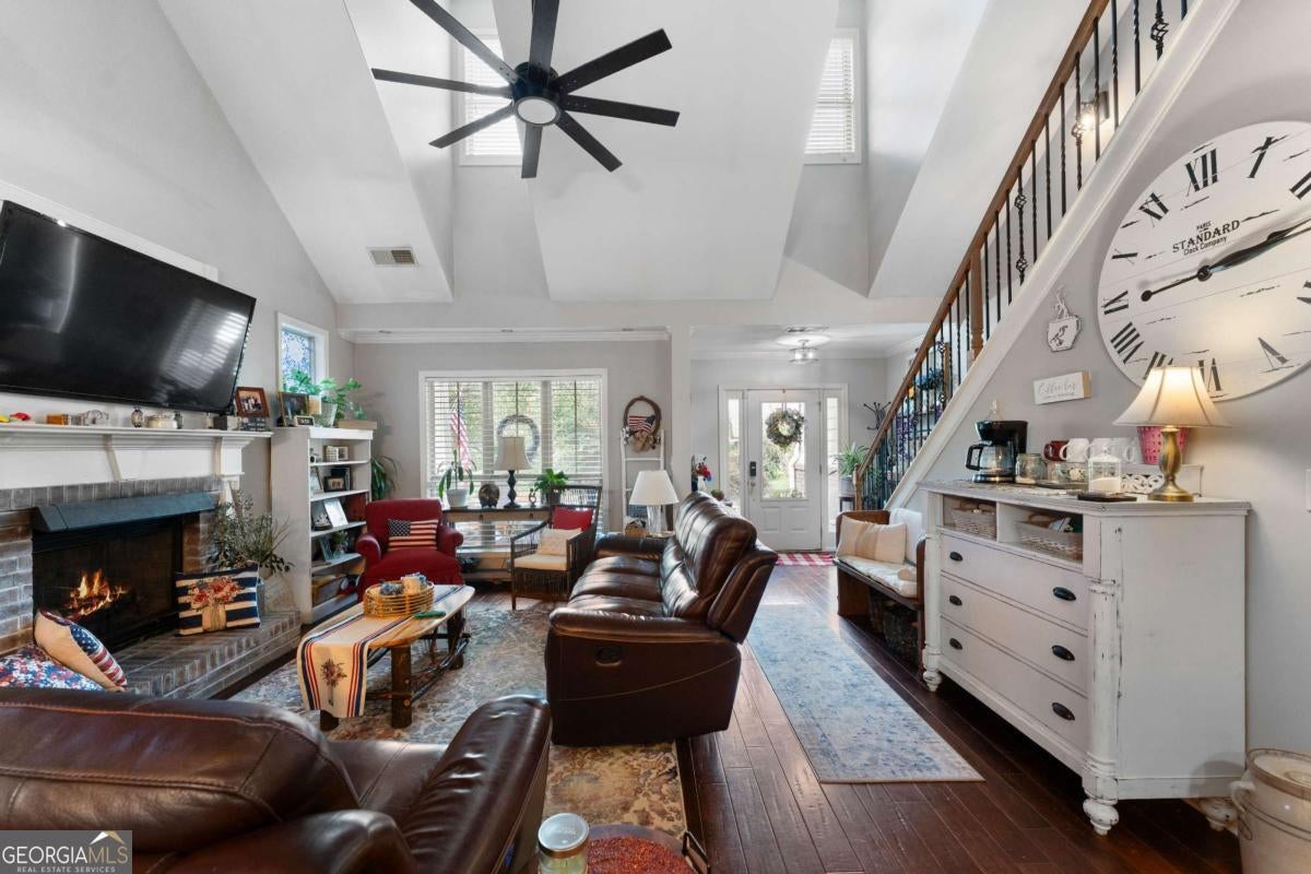 19 Birch PL
