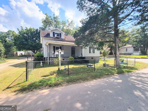 A home in Newnan