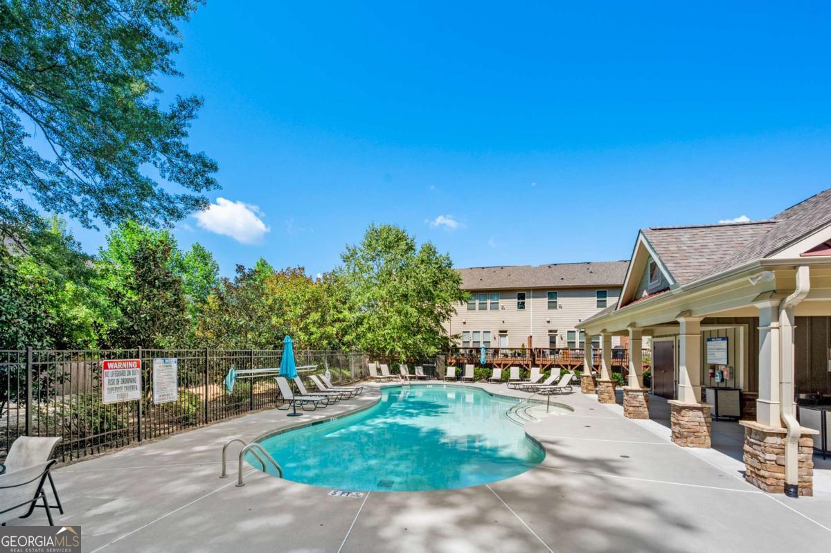2140 Coventry DR