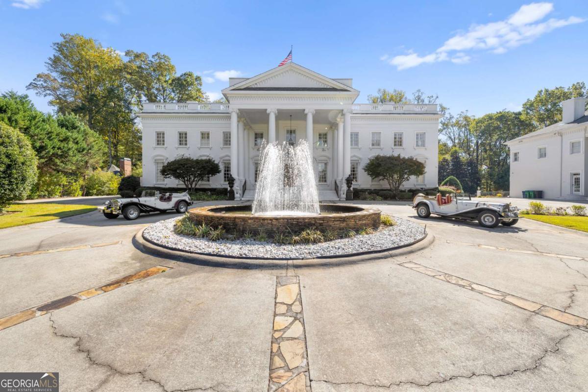 3687 Briarcliff RD NE